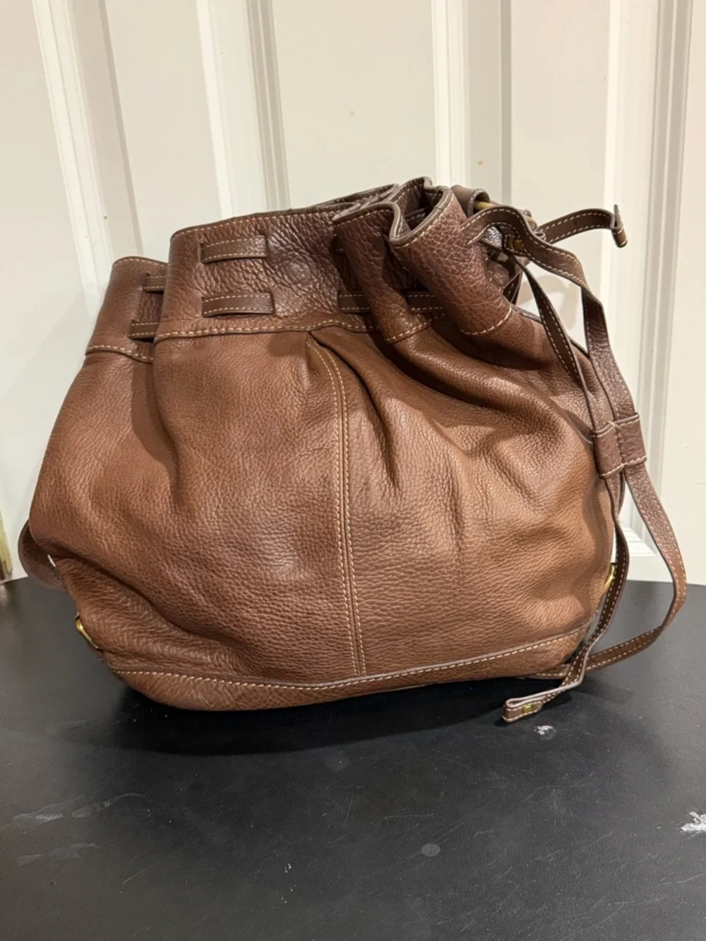 Fossil Brown Pebbled Leather Bucket Shoulder Bag with Dark Trim - Picture 2 of 8